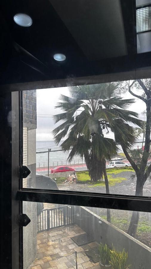 Apartamento Inteiro Frente Ao Mar De Ondina 萨尔瓦多 外观 照片